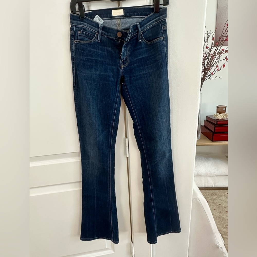 Mother Jeans. The runway. Flowers from the storm. 25